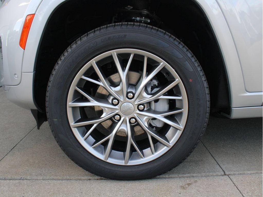 2025 Jeep Grand Cherokee Summit