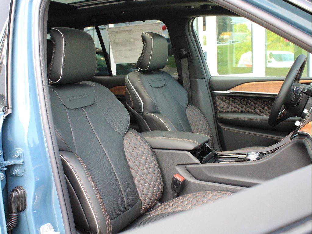 2026 Jeep Grand Cherokee Summit