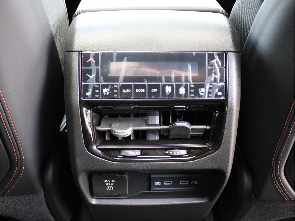 2026 Jeep Grand Cherokee Summit