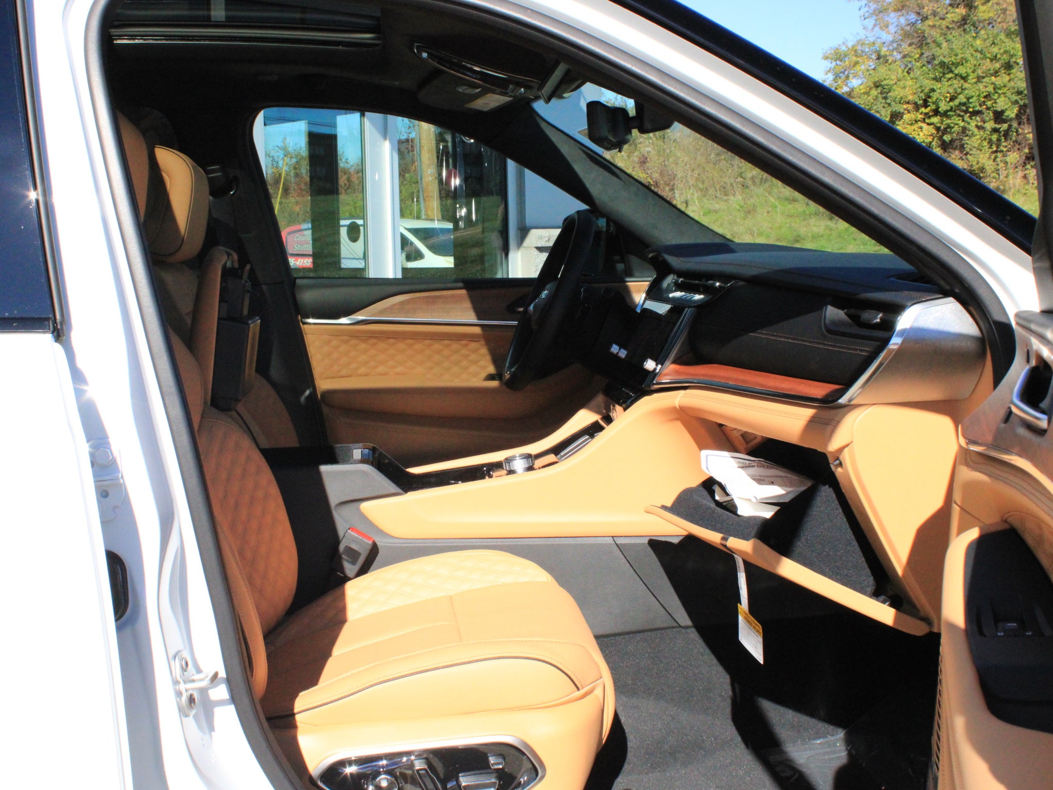 2027 Jeep Grand Cherokee Summit