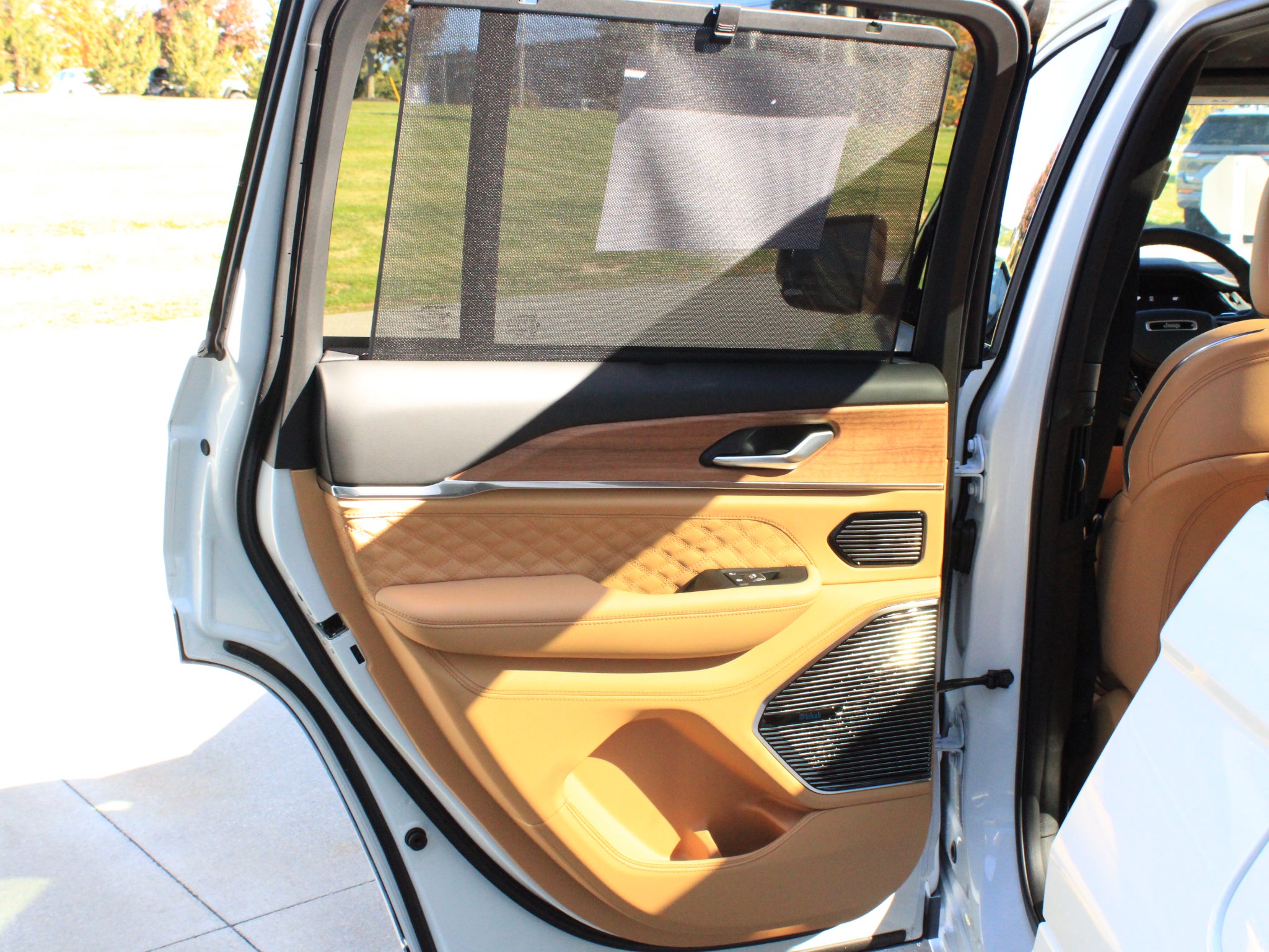 2027 Jeep Grand Cherokee Summit