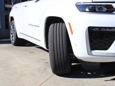 2027 Jeep Grand Cherokee Summit