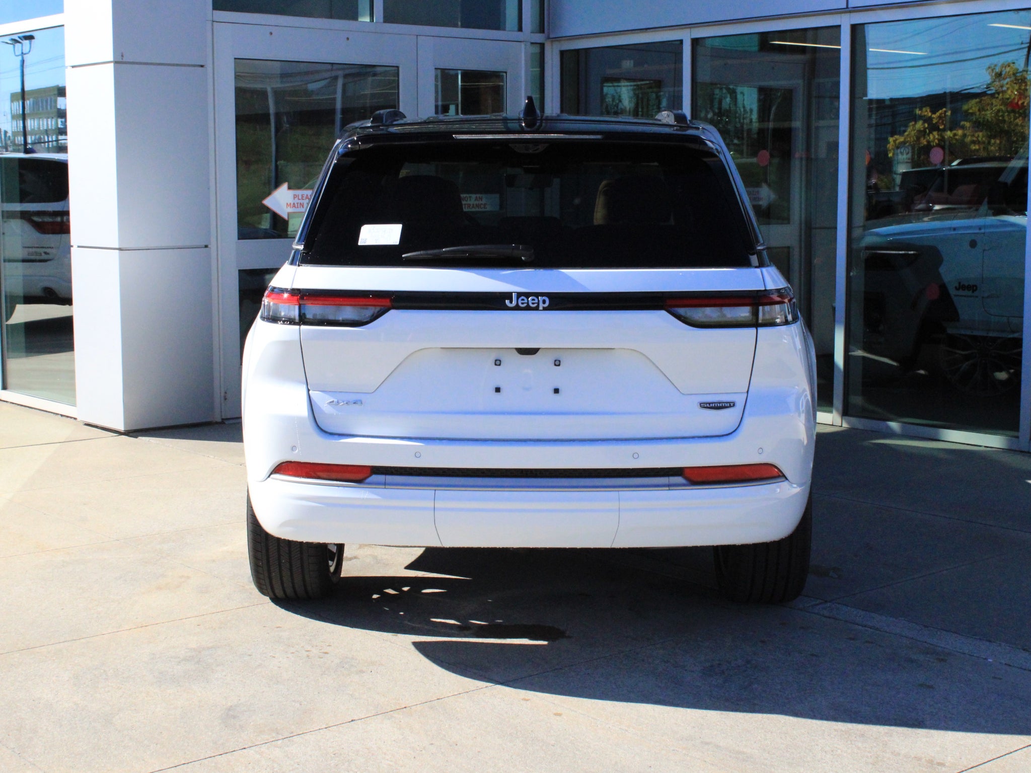 2027 Jeep Grand Cherokee Summit