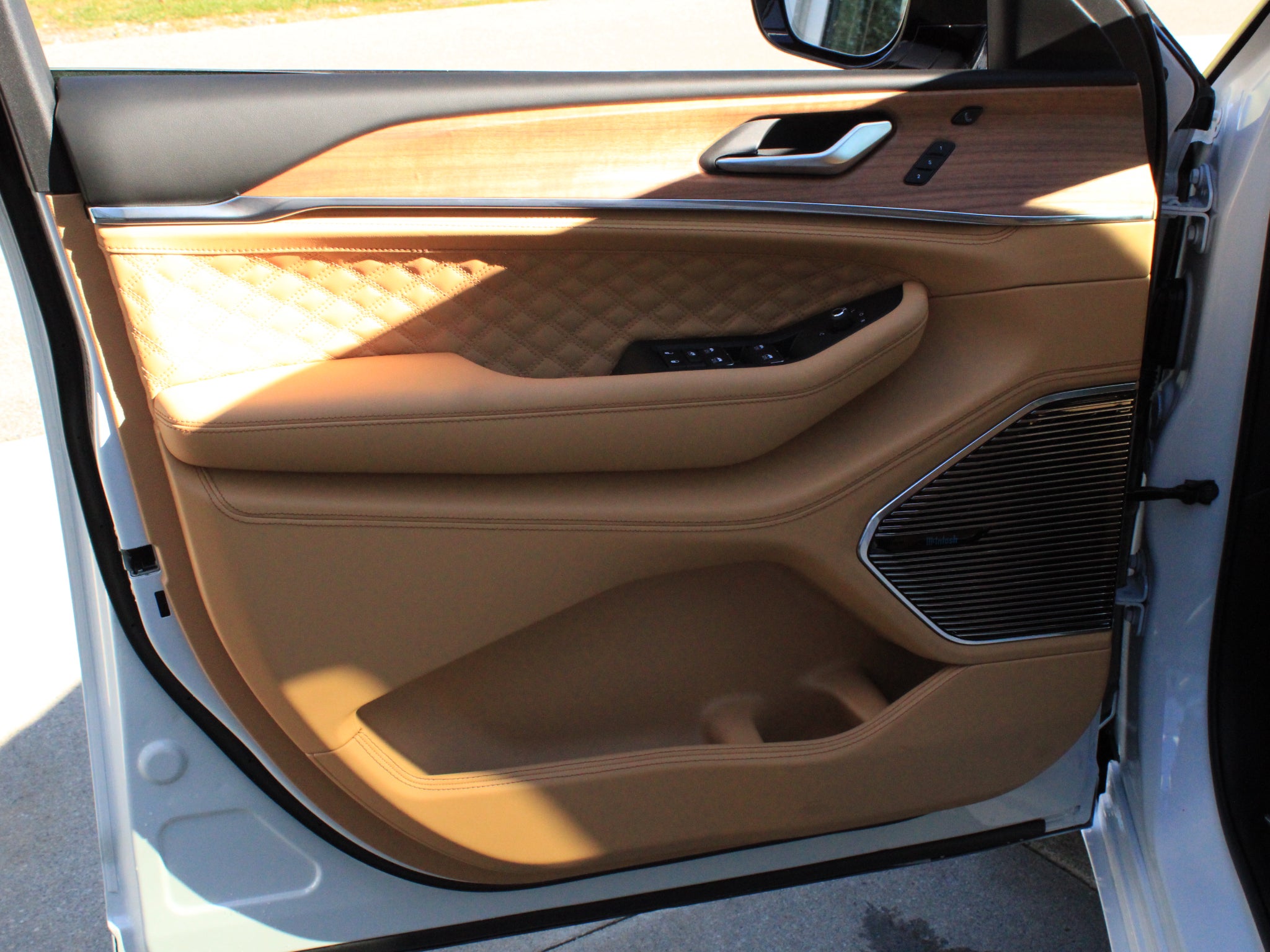 2027 Jeep Grand Cherokee Summit