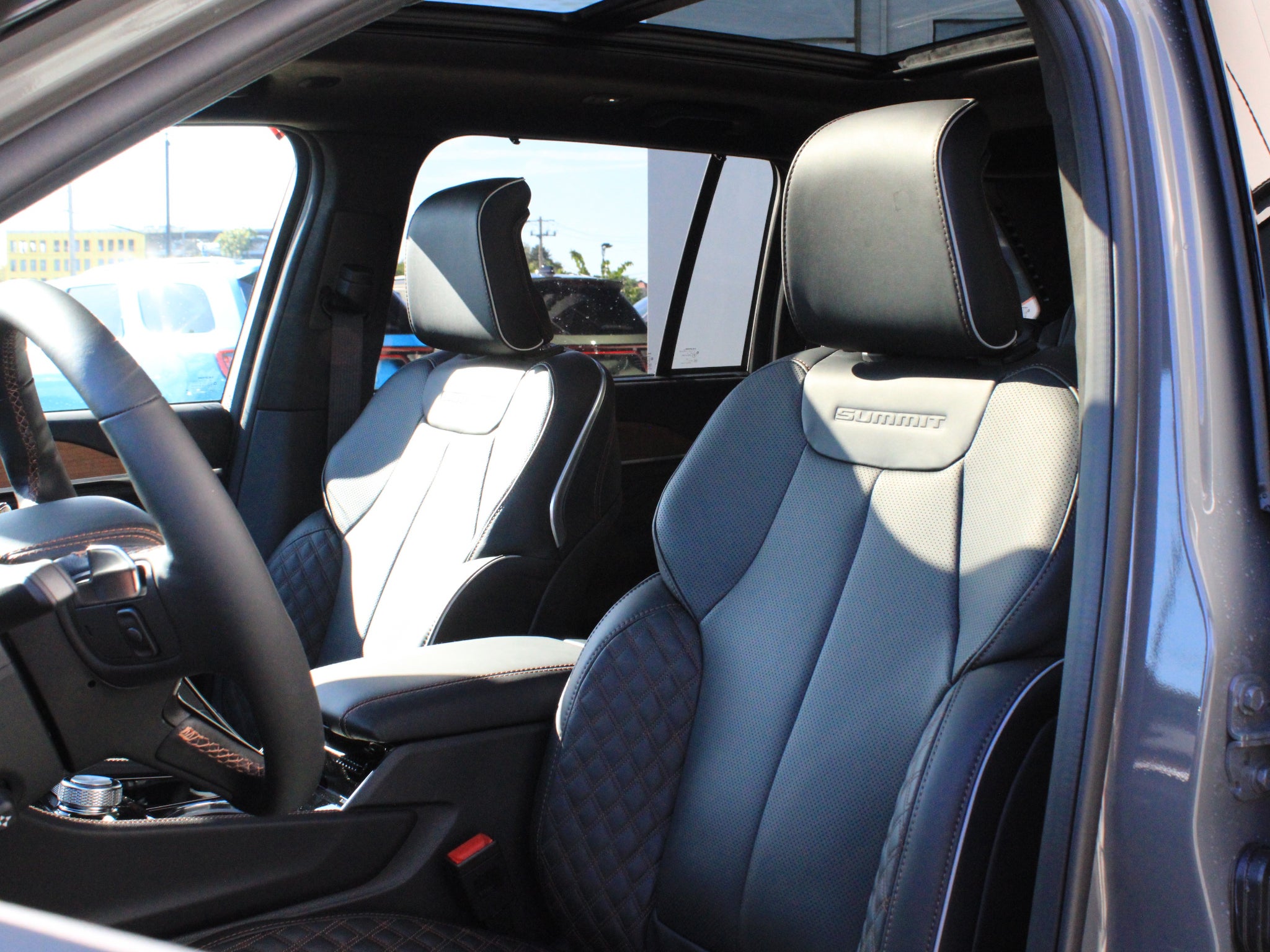 2027 Jeep Grand Cherokee Summit