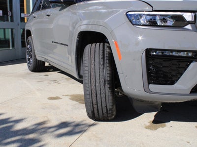 2027 Jeep Grand Cherokee Summit