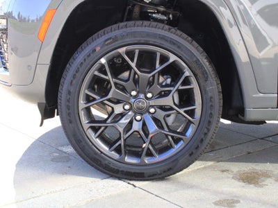 2027 Jeep Grand Cherokee Summit