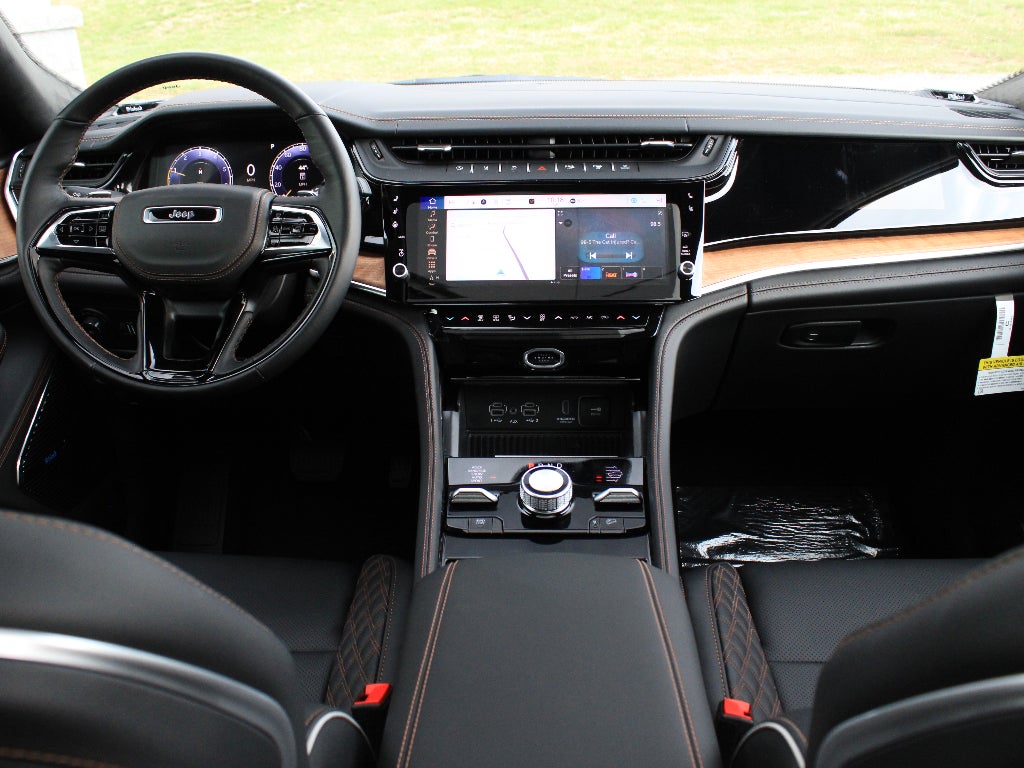 2026 Jeep Grand Cherokee Summit