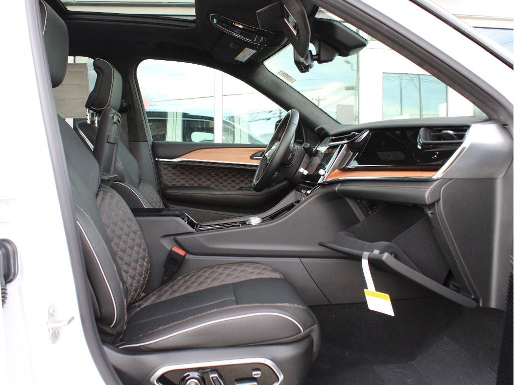 2026 Jeep Grand Cherokee Summit