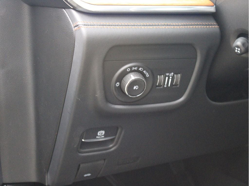 2026 Jeep Grand Cherokee Summit