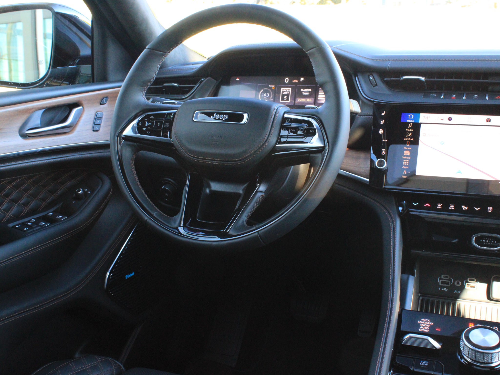 2027 Jeep Grand Cherokee Summit