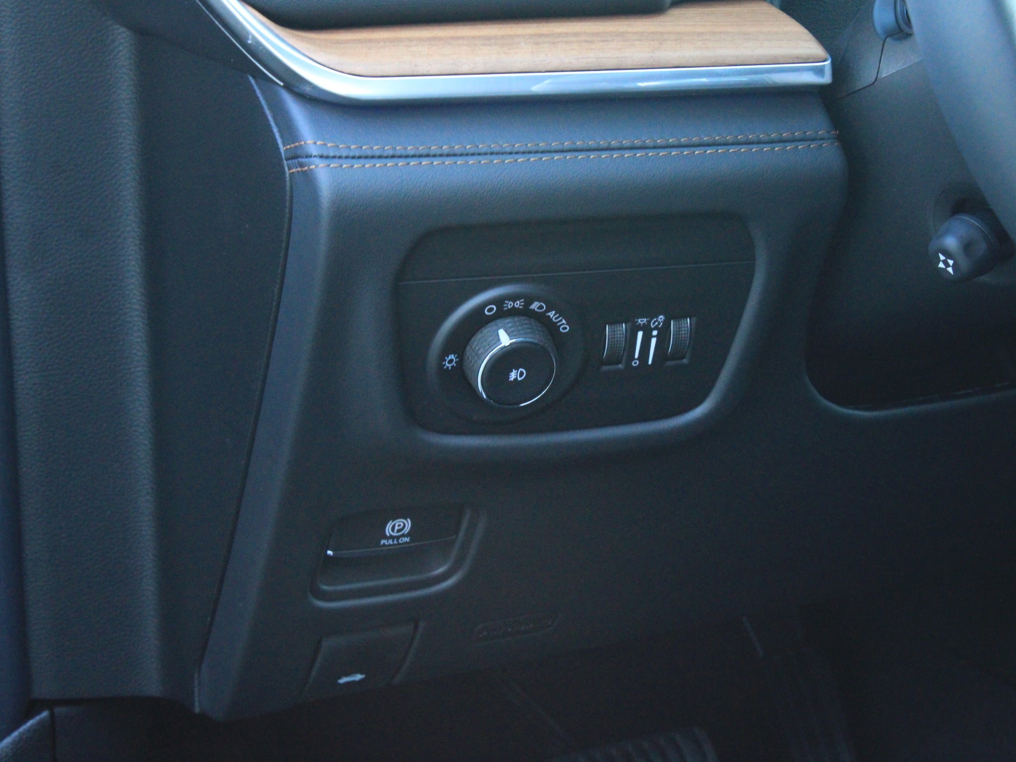 2027 Jeep Grand Cherokee Summit