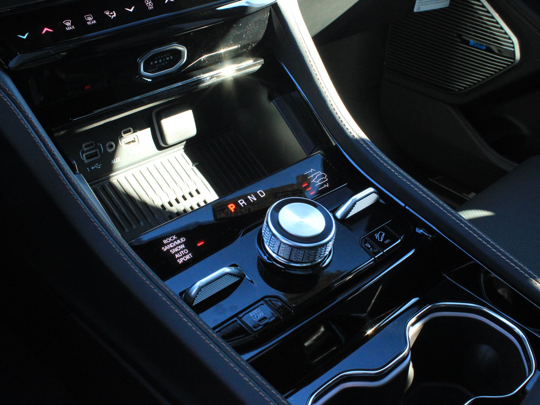 2027 Jeep Grand Cherokee Summit