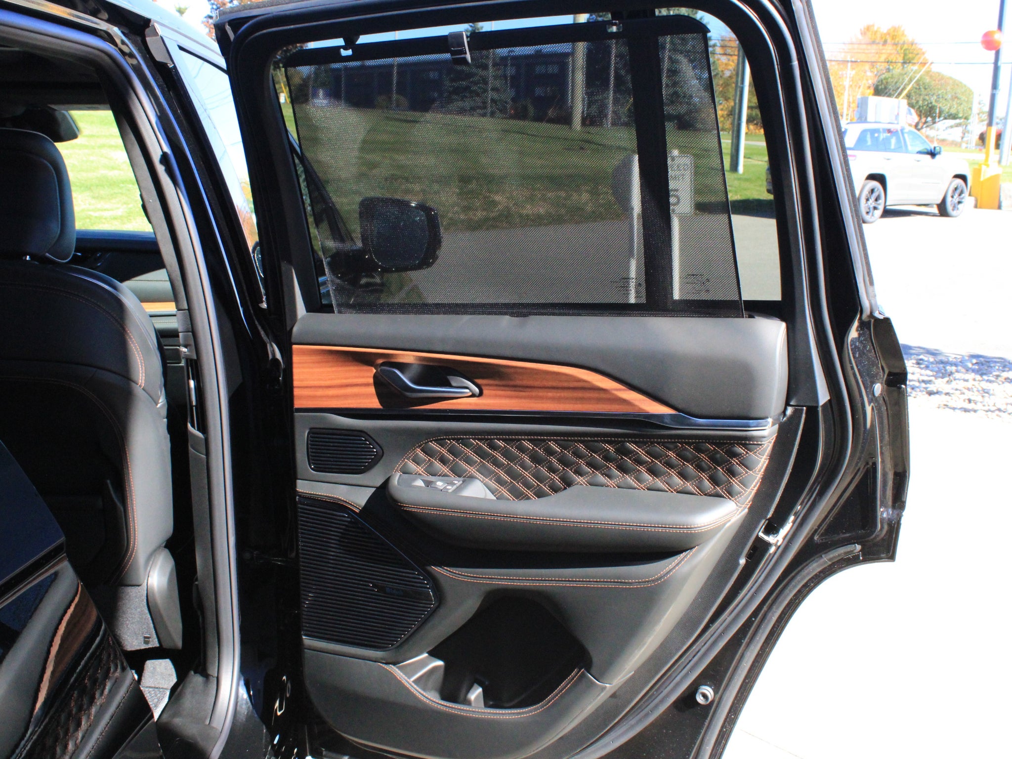 2027 Jeep Grand Cherokee Summit