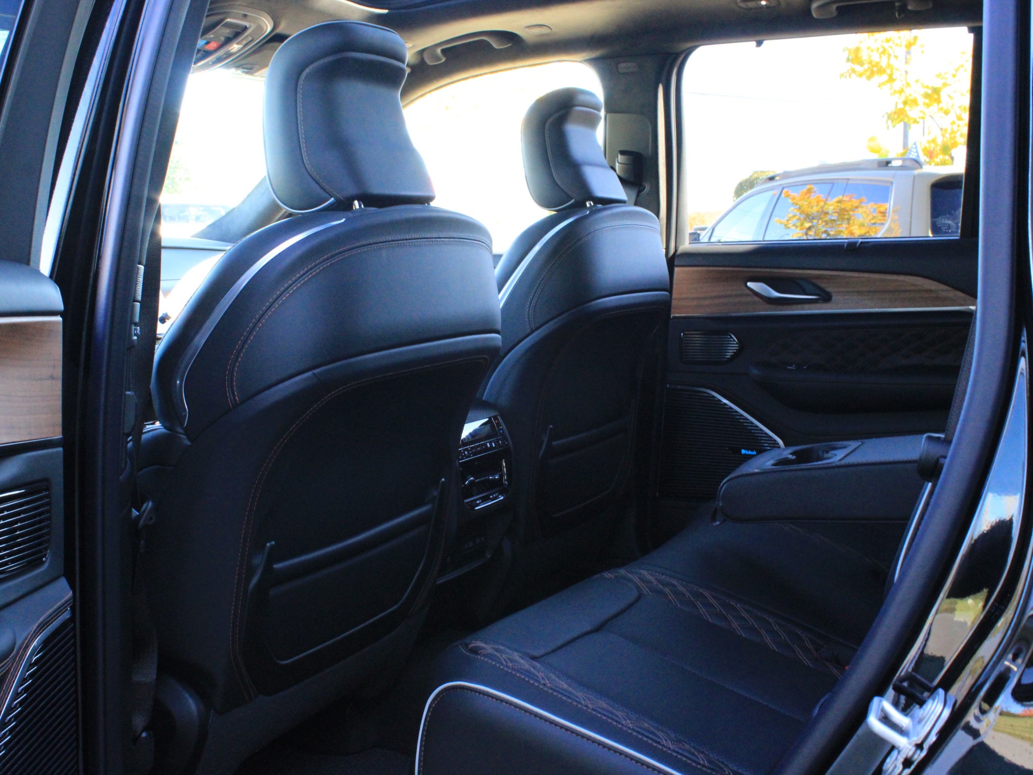 2027 Jeep Grand Cherokee Summit