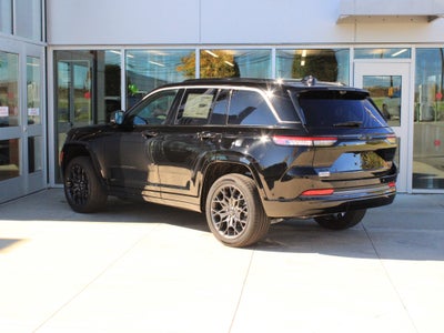 2027 Jeep Grand Cherokee Summit