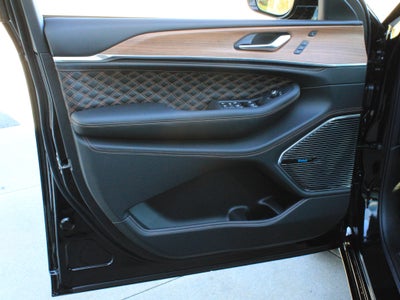 2027 Jeep Grand Cherokee Summit