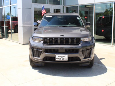 2026 Jeep Grand Cherokee L Laredo Altitude