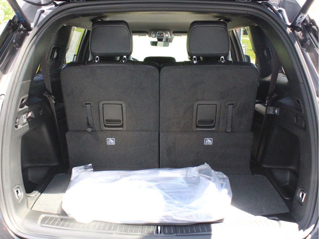 2026 Jeep Grand Cherokee L Laredo Altitude