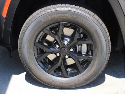 2026 Jeep Grand Cherokee L Laredo Altitude
