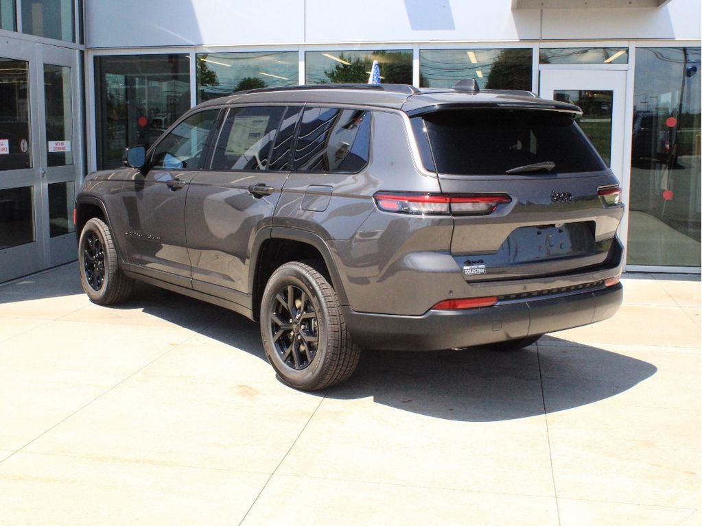 2026 Jeep Grand Cherokee L Laredo Altitude