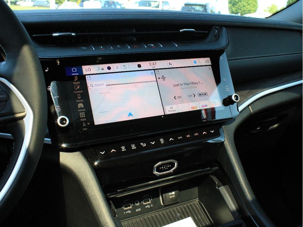 2026 Jeep Grand Cherokee L Laredo Altitude