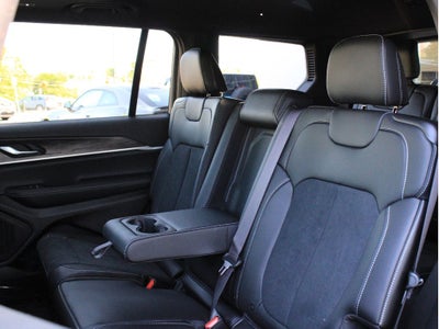 2026 Jeep Grand Cherokee L Laredo Altitude