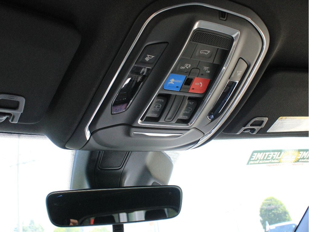 2026 Jeep Grand Cherokee L Laredo Altitude