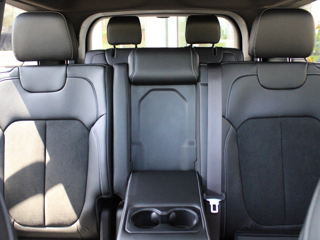 2026 Jeep Grand Cherokee L Laredo Altitude