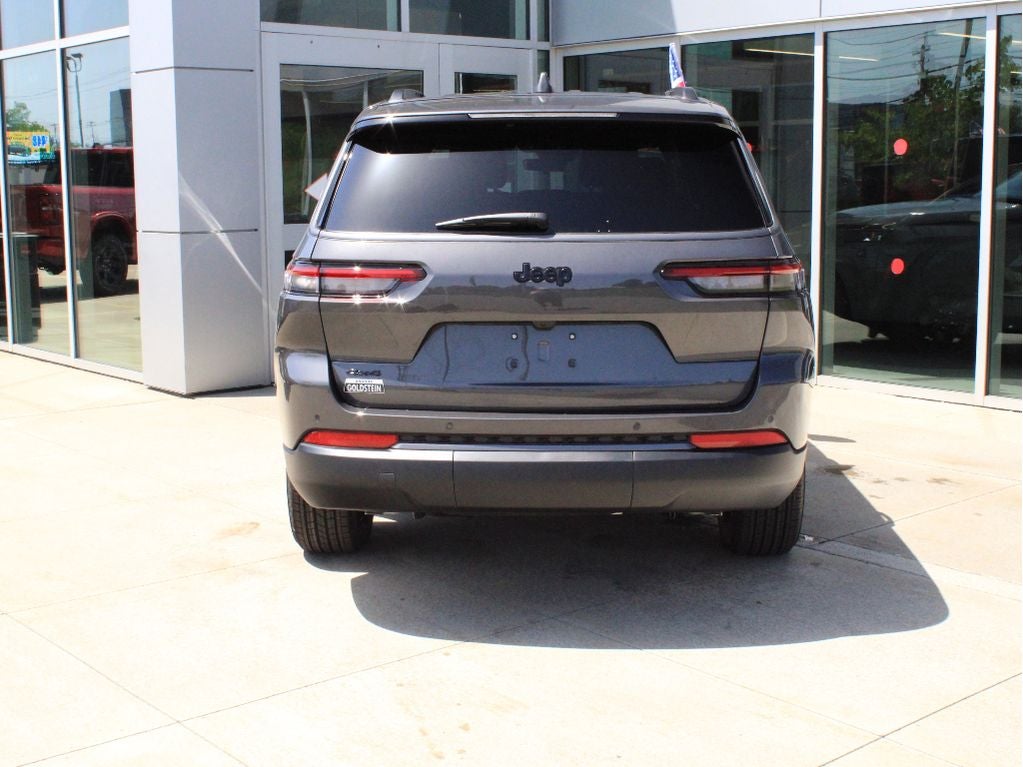 2026 Jeep Grand Cherokee L Laredo Altitude