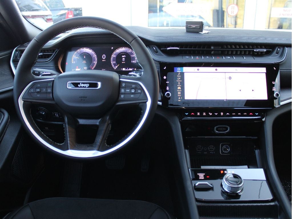 2026 Jeep Grand Cherokee L Laredo Altitude