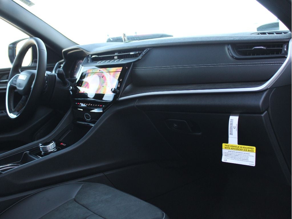 2026 Jeep Grand Cherokee L Laredo Altitude