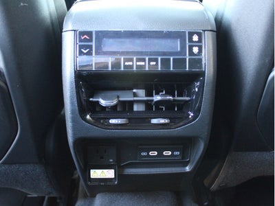2026 Jeep Grand Cherokee L Laredo Altitude
