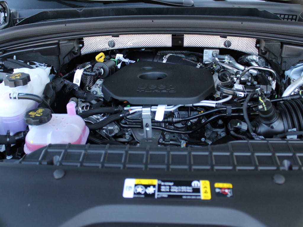 2026 Jeep Grand Cherokee L Laredo Altitude