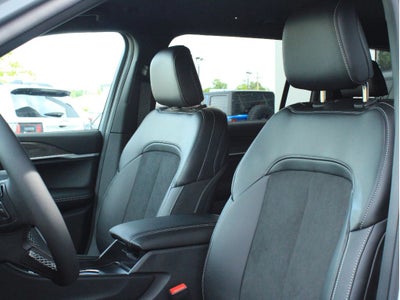 2026 Jeep Grand Cherokee L Laredo Altitude