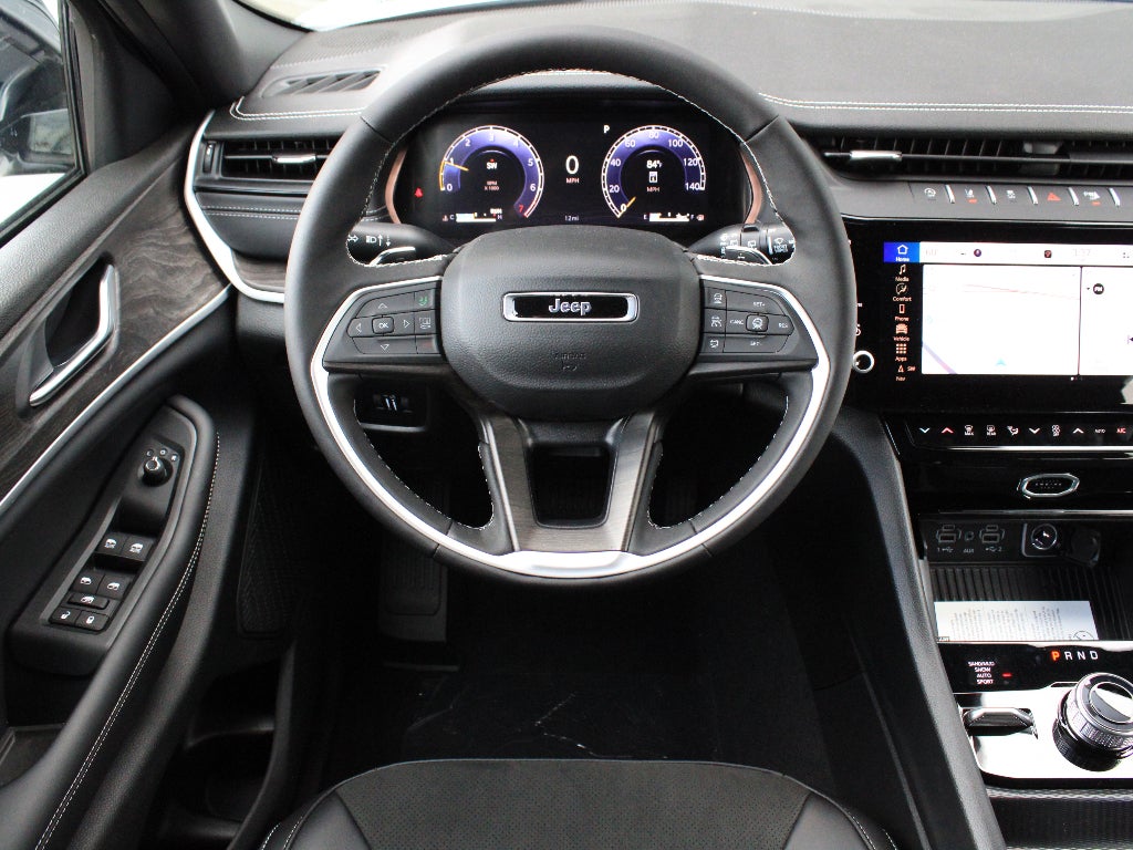 2026 Jeep Grand Cherokee L Laredo Altitude