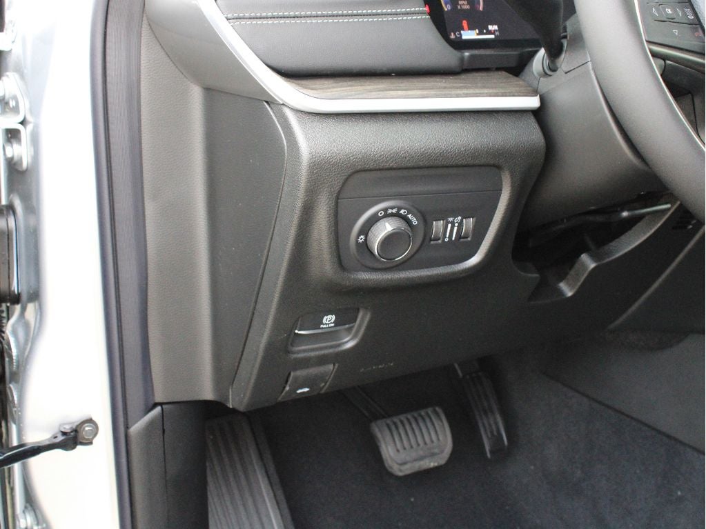 2026 Jeep Grand Cherokee L Laredo Altitude