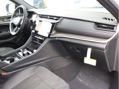 2026 Jeep Grand Cherokee L Laredo Altitude