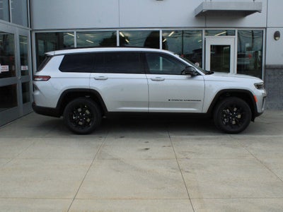 2026 Jeep Grand Cherokee L Laredo Altitude