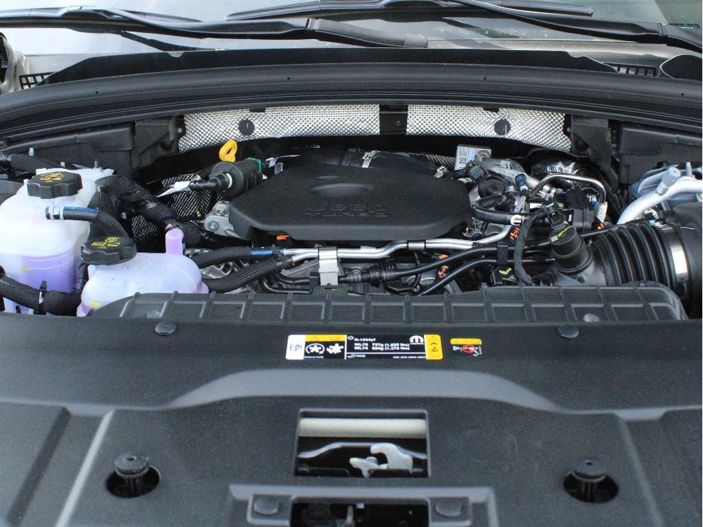 2026 Jeep Grand Cherokee L Laredo Altitude