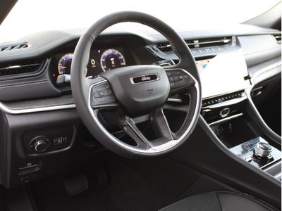 2026 Jeep Grand Cherokee L Laredo Altitude