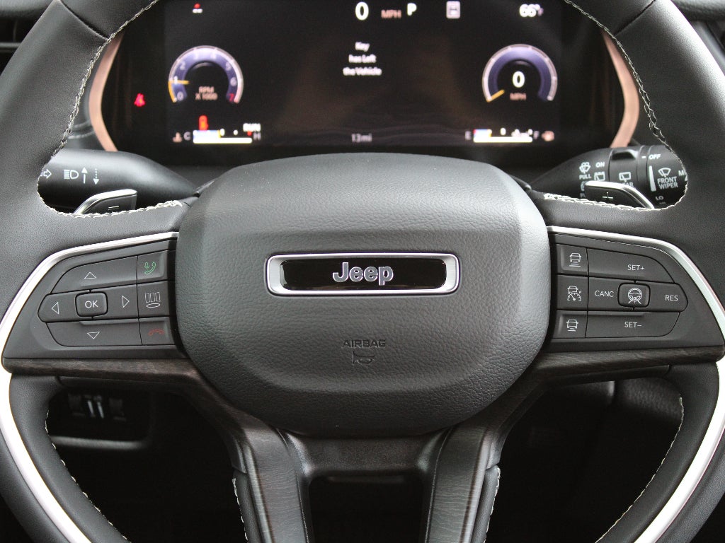 2026 Jeep Grand Cherokee L Laredo Altitude