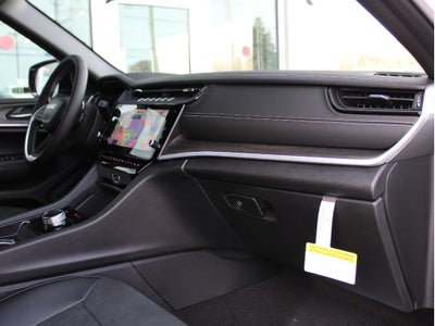 2026 Jeep Grand Cherokee L Laredo Altitude