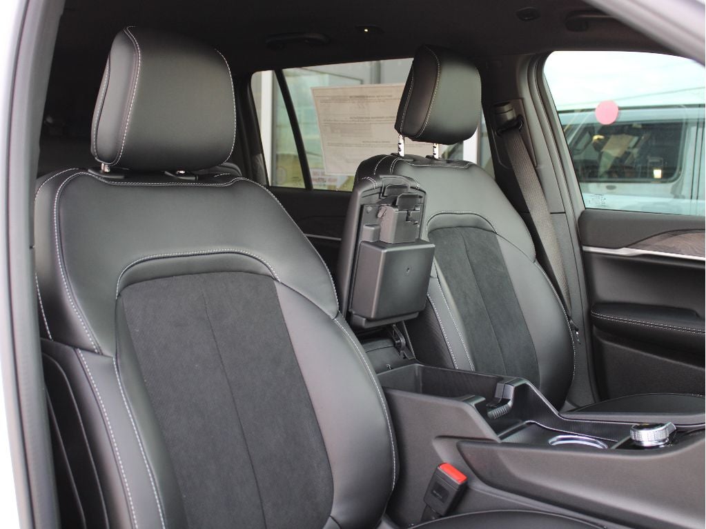 2026 Jeep Grand Cherokee L Laredo Altitude