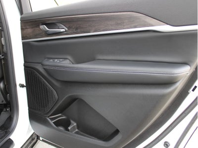 2026 Jeep Grand Cherokee L Laredo Altitude