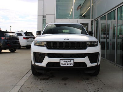 2026 Jeep Grand Cherokee L Laredo Altitude