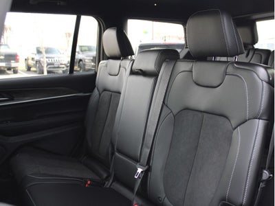 2026 Jeep Grand Cherokee L Laredo Altitude