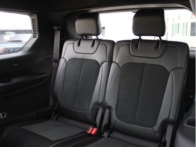 2026 Jeep Grand Cherokee L Laredo Altitude