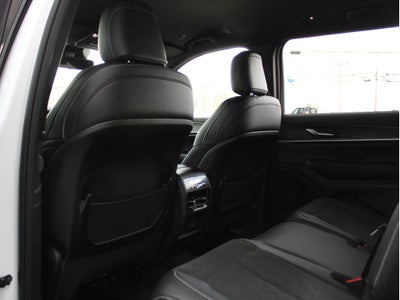 2026 Jeep Grand Cherokee L Laredo Altitude