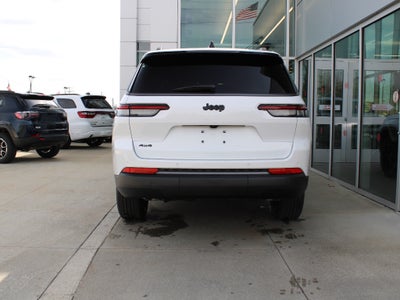 2026 Jeep Grand Cherokee L Laredo Altitude